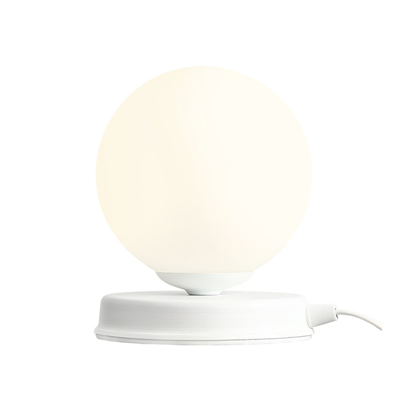 Biała lampa stojąca Ball 1076B_S Aldex szklana kula do salonu loftowa