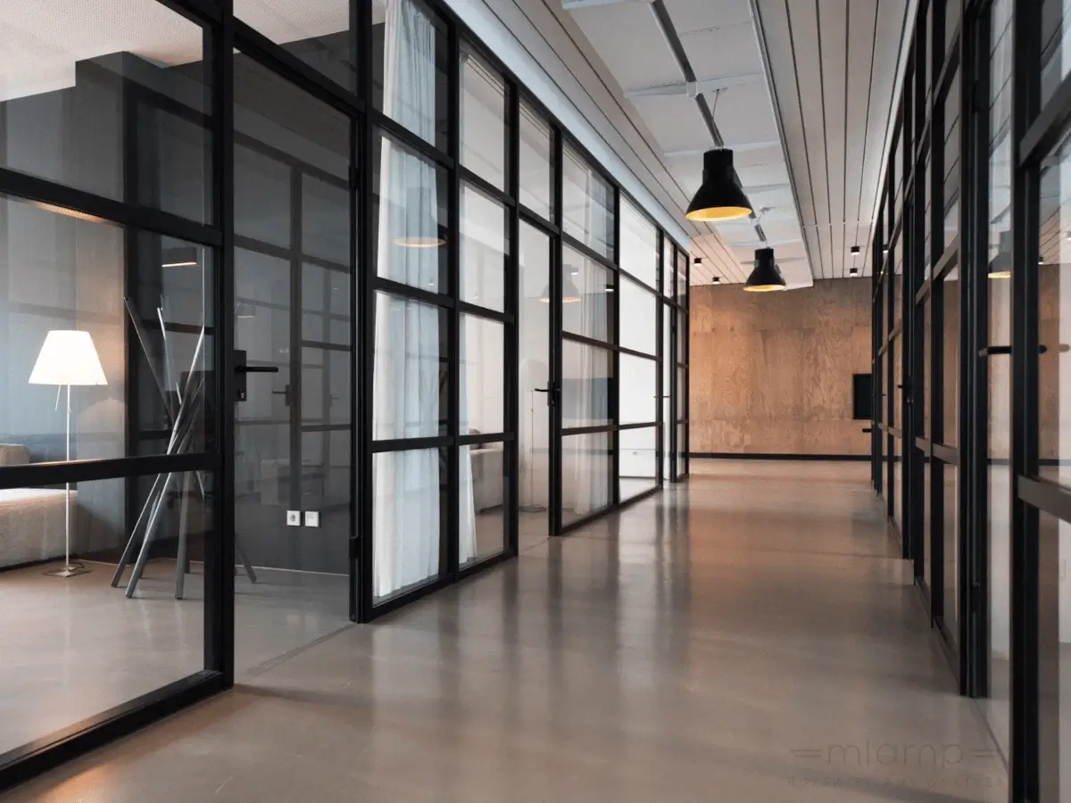 mlamp.pl-industrialna-lampa-wisząca-kopuła-czarna-zwis-loft