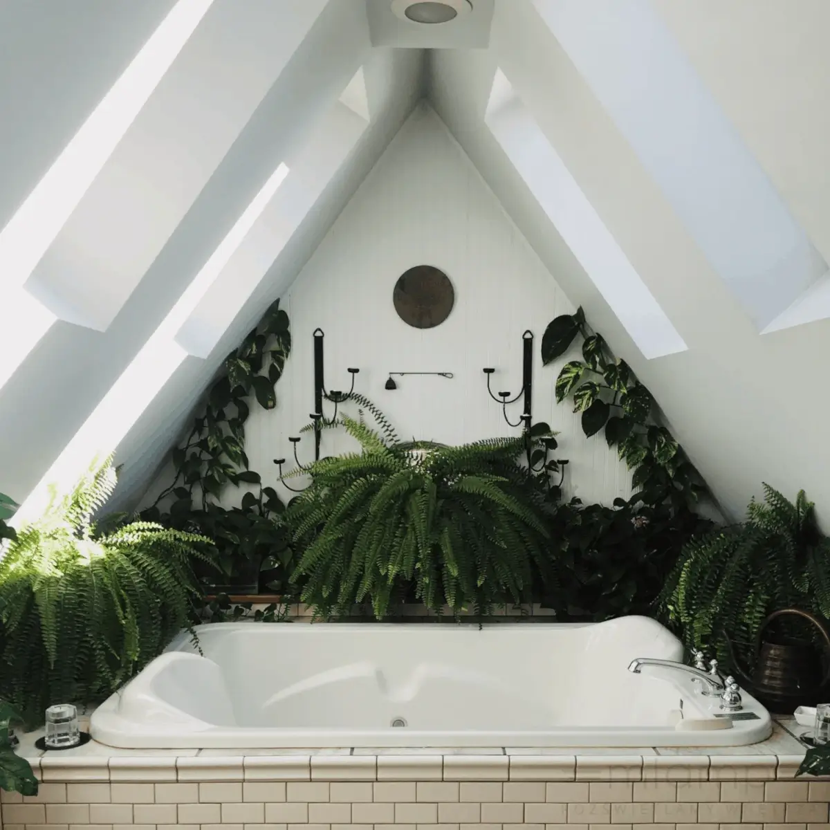 mlamp.pl-oświetlenie-wewnętrzne-do-łazienki-kreatywne-wykorzystanie-poddasza