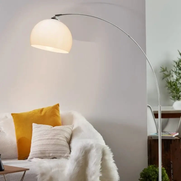 Podłogowa lampa łukowa Vessa 92940/75 do salonu chrom biała