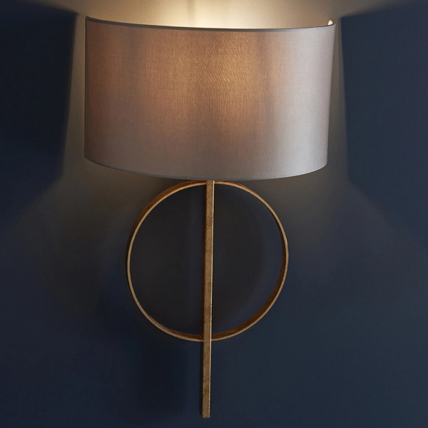 Kinkiet hampton z abażurem L&-195210 Light& nad łóżko antyczne złoto