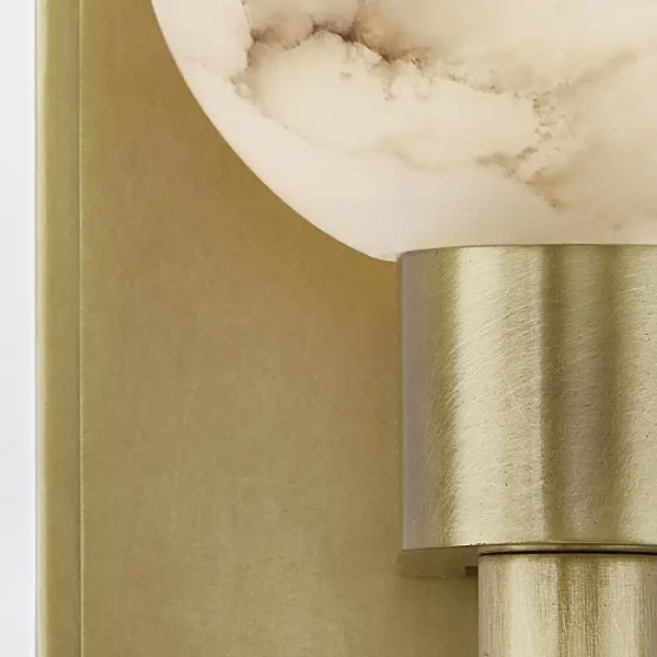 Owalna lampa ścienna Lucian QN-LUCIAN1-VBS-AR do salonu mosiądz