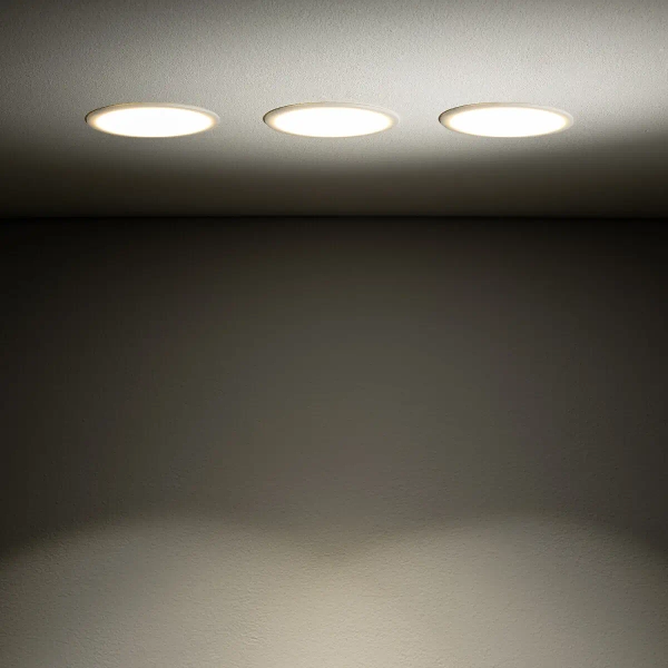 Podtynkowe oczka 3 sztuki CUP 10793 okrągłe wpusty białe