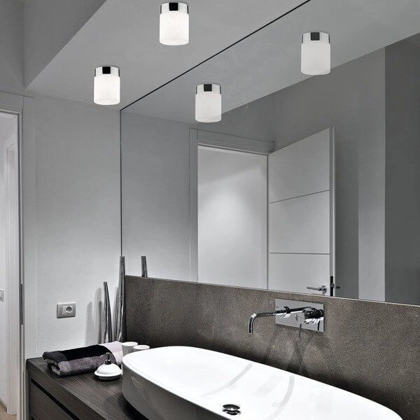 Łazienkowa lampa sufitowa Cayo 8055 szklana tuba biała czarna