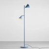 Stożkowa lampa podłogowa FORM 1108A16_2 do sypialni niebieska