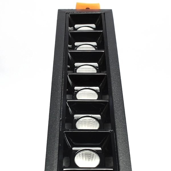 Podtynkowa lampa liniowa 589 Domeno LED 30W 4000K metalowa czarna
