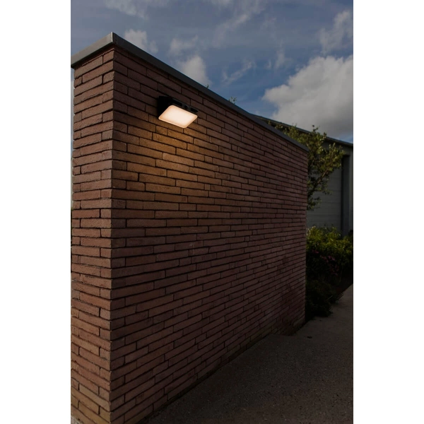 Elewacyjny kinkiet czujnik ruchu AERO 6919501330 LED 8,6W 4000K IP54 czarny