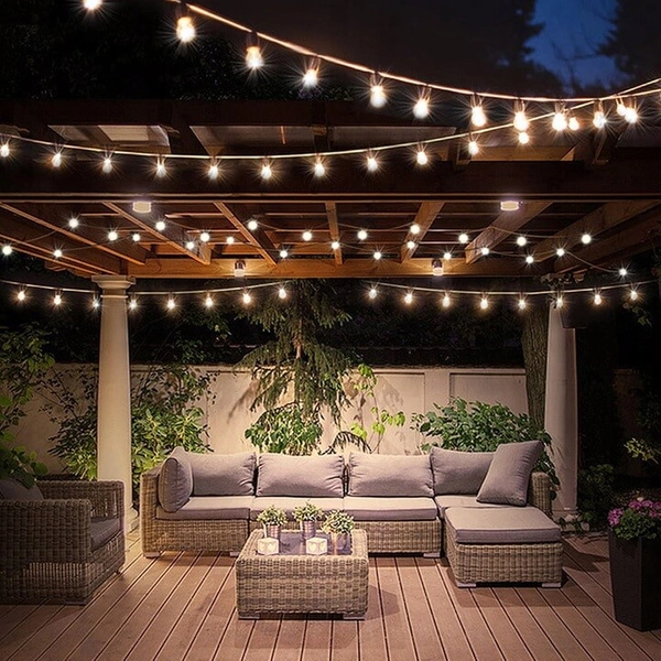 Ogrodowa iluminacja z żarówkami 20 LED 2,5m IP44 czarna ciepła