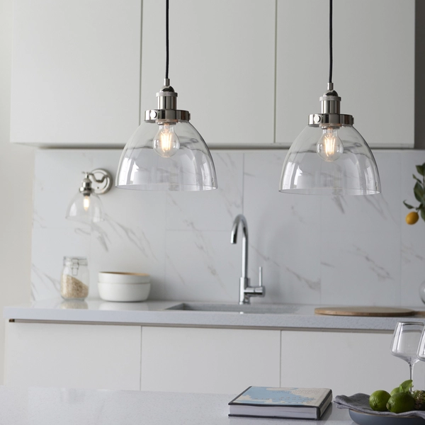 Kinkiet nad łóżko L&-197589 Light& z włącznikiem szklany klosz nikiel