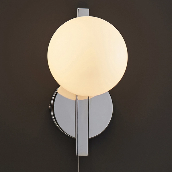 Ścienna lampa do łazienki L&-194080 Light& szklana kula IP44 chrom