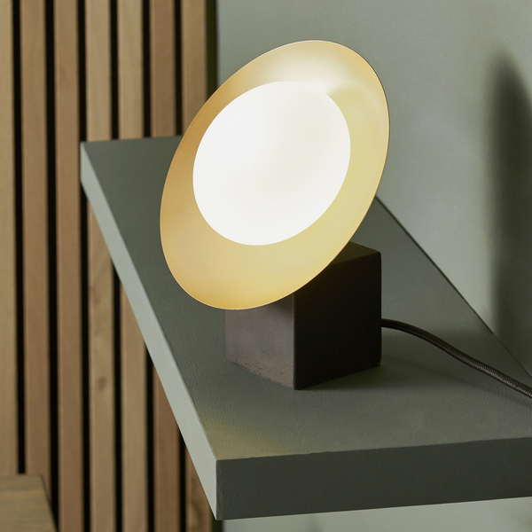 Stołowa lampa modernistyczna L&-192038 Light& okrągła złota brązowa