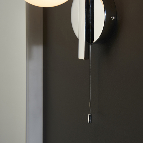Ścienna lampa do łazienki L&-194080 Light& szklana kula IP44 chrom