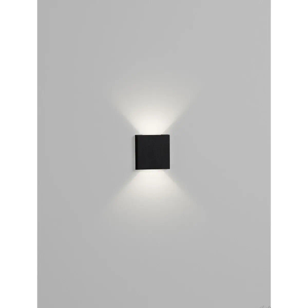 Kwadratowa lampa ścienna TENAVIA LE75342 LED 1W 3000K IP67 czarny