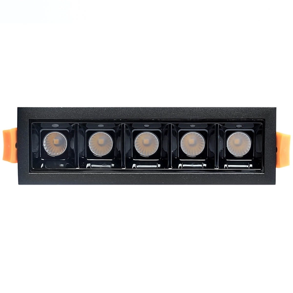 Podsufitowa lampa liniowa 582 Domeno LED 10W 3000K czarna