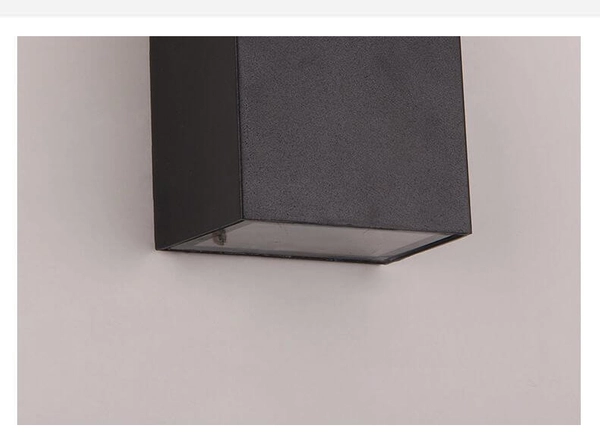 Ogrodowa lampa elewacyjna AGI KM2X3WW LED 6W 3000K IP65 czarna