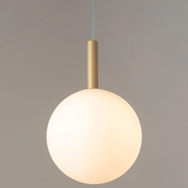 Złota lampa wisząca Gama mleczna kula nad stół do jadalni