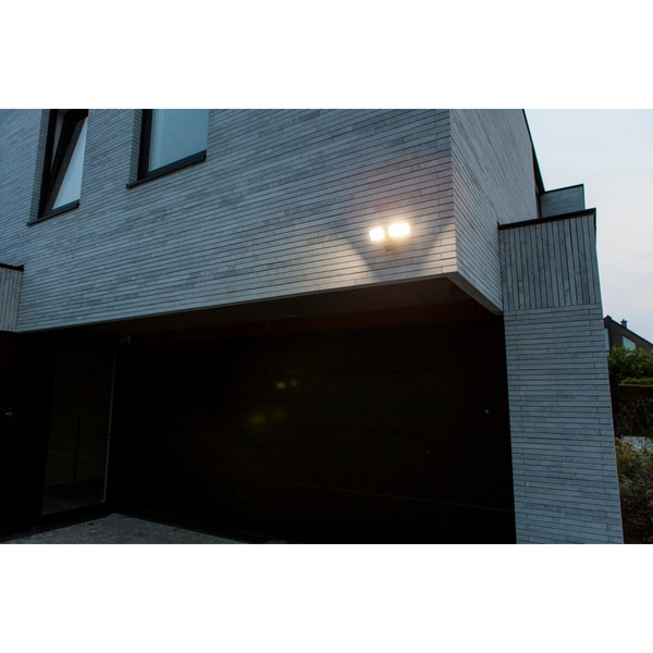 Regulowany naświetlacz CHIMERA 7635415330 LED 21W 5000K IP54 czarny