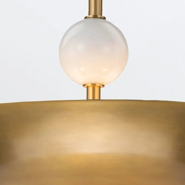 Wisząca lampa do salonu Saucer QN-SAUCER-4P-L-AB-OPAL kula mosiądz