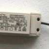 Podłużne zasilanie ledowe do lamp 18300 13-18x1W 230V biały