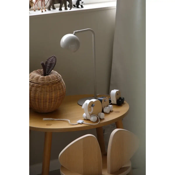 Stołowa lampa do salonu Pop 109032 lakierowana kula szary