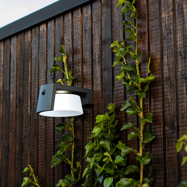 Solarny kinkiet z czujnikiem MOON 6906001118 LED 9,5W 4000K IP44 szary