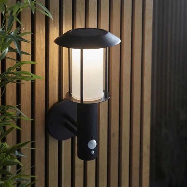 Elewacyjna lampa Tarrow 106467 LED 1,7W 3000K czujnik PIR IP44 czarna