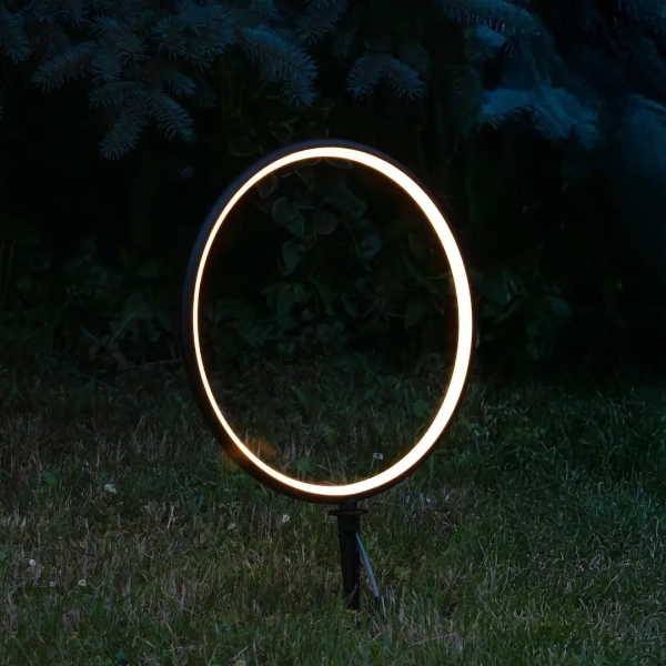 Pierścieniowa wbijana lampa ogrodowa Rings EKO2360 LED 3W 3000K IP54 czarny