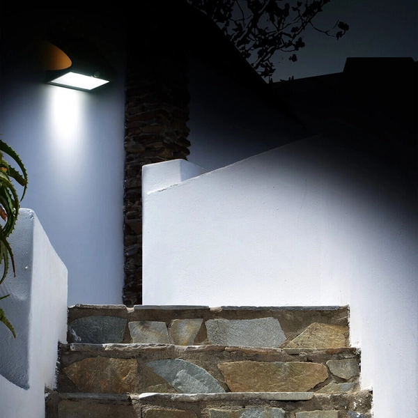 Elewacyjna lampa z czujnikiem Butterfly EKO3881 LED 6,8W 4000K IP65 czarny