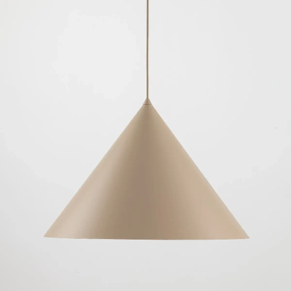 Wisząca na kablu lampa Cono 10622 do jadalni stożek beżowy