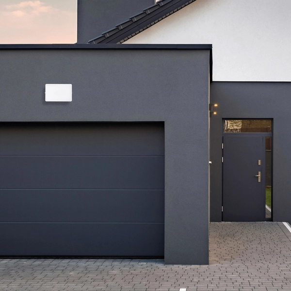 Zewnętrzny naświetlacz EKN9016 LED 50W 5000K z czujnikiem czarny