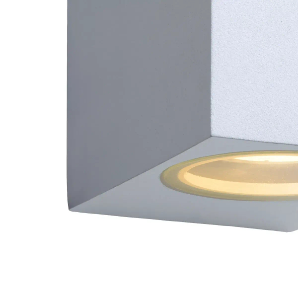 Podłużna lampa ścienna ZORA 22860/10/31 Lucide IP44 dół-góra biała