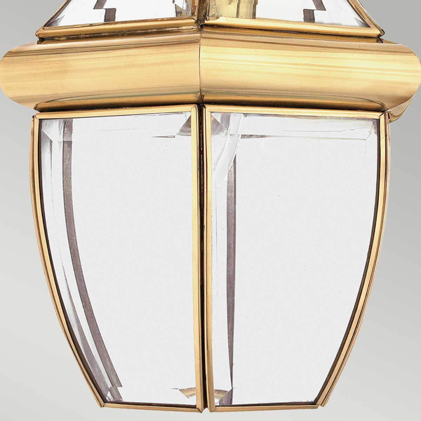 Balkonowa lampa wisząca Newbury QZ-NEWBURY8-M-PB Quoizel IP23 przezroczysta mosiądz