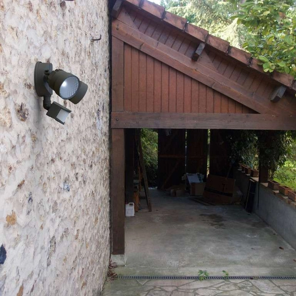 Ogrodowa LAMPA elewacyjna SHRIMP 7622104330 Lutec ścienna OPRAWA naświetlacz LED 30W 5000K outdoor regulowany IP54 czarny