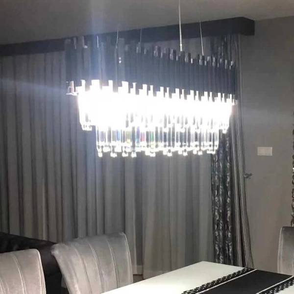 Salonowa lampa wisząca CGPIPORGANCRYSTLONG nad łóżko chrom