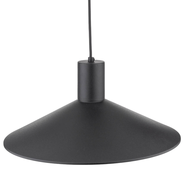 Lampa stożkowa zwisająca Jump 1831 nad wyspę kuchenna czarna