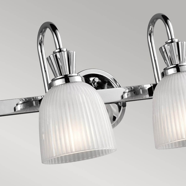 Szklana lampa ścienna Cora KL-CORA4-BATH Kichler do łazienki IP44 chrom biała
