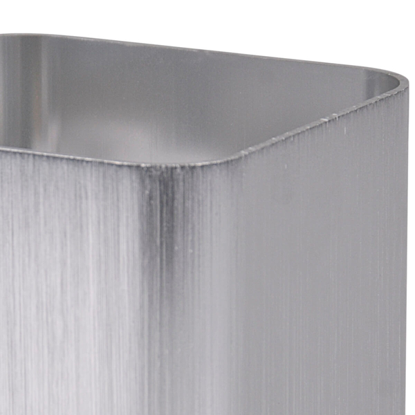 Srebrny kinkiet do sypialni Izar metalowa lampa cube