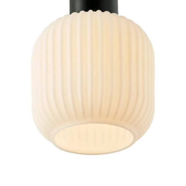 Potrójna lampa wisząca Milford 2412623003 do jadalni szklana czarny