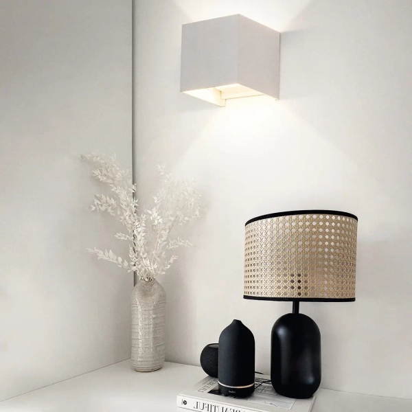 Kinkiet ścienny kostka 598 LED 6W 4000K góra-dół biała