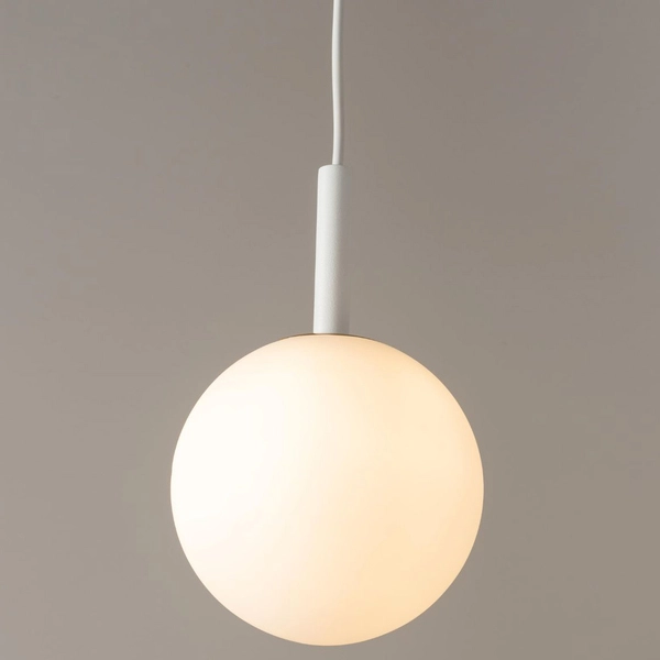 Lampa wisząca Gama biały zwis do salonu bańka nad stolik