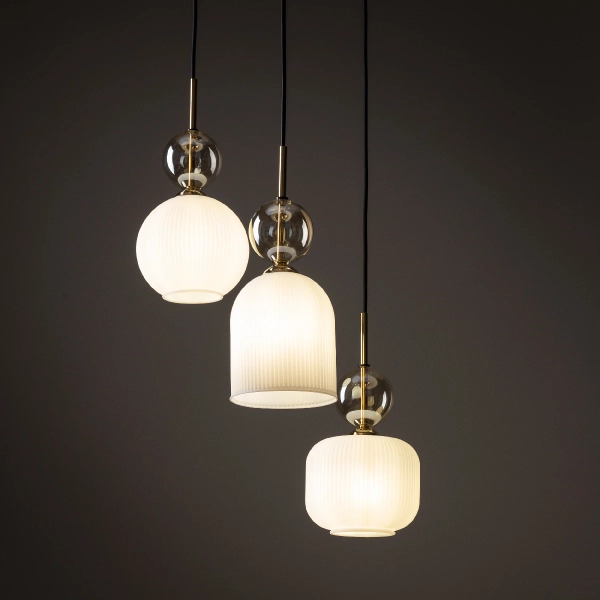 Wisząca lampa do przedpokoju Sophia Cognac ryflowana biały czarny