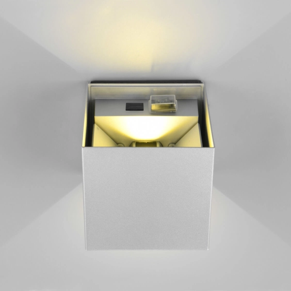 Elewacyjna lampa ledowa Talent R27759187 LED 12W 3000K IP44 srebrny