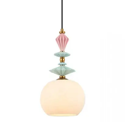 Ceramiczna wisząca lampa 22079 szkło opalowe do przedpokoju mosiądz