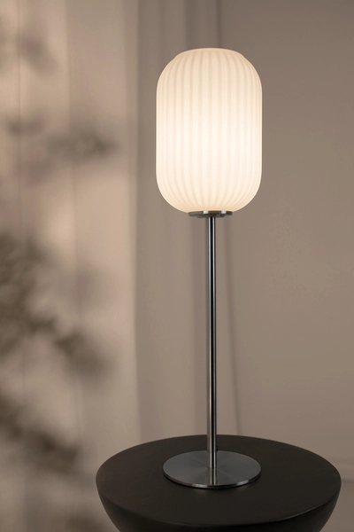 Szklana lampa na stół Cava 108561 Markslojd szklany klosz biały nikiel