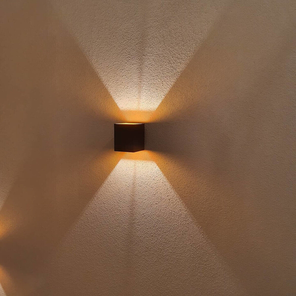 Ścienna lampa kostka XERA 23253/01/30 Lucide kwadratowa metalowa czarna