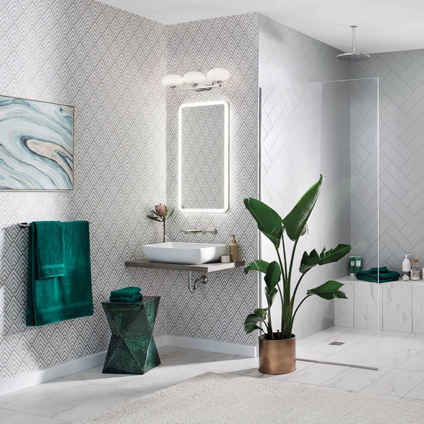 Naścienny kinkiet do salonu Pim QN-PIM3-PC potrójny IP44 chrom biały