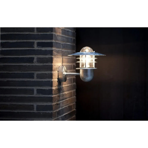 Elewacyjna lampa ścienna retro Agger 74481031 IP54 cyna