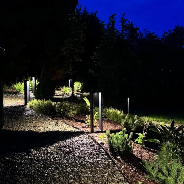 Stojąca lampa do ogrodu Arius M 19000 LED 3000K IP54 czarna