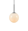 Skandynawska lampa wisząca Dione szklana kula biała czarna