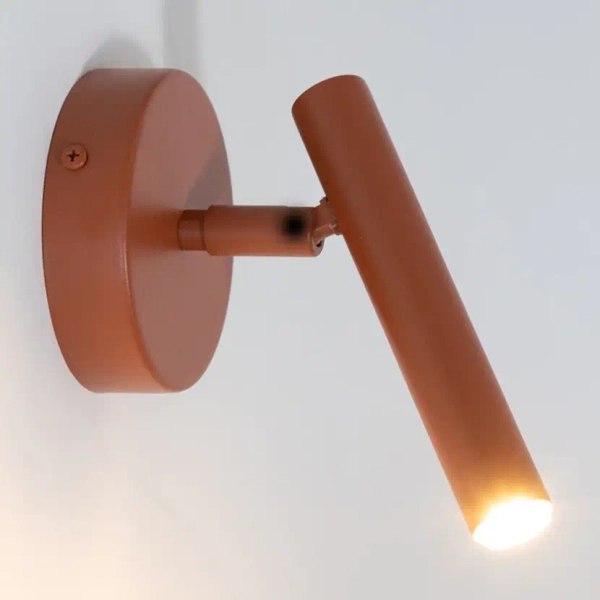 Ścienna lampa kierunkowa Sopel 41202 do salonu ceglana